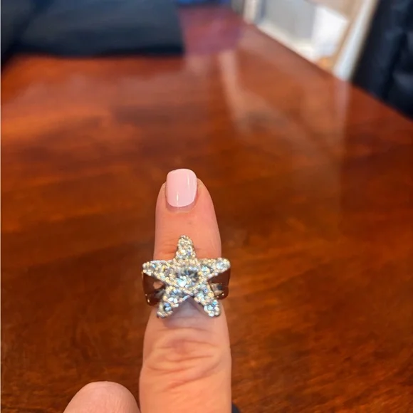 Swarovski Silver Starfish Ring - Picture 2 of 8